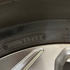 トヨタRAV4純正18インチアルミ&タイヤ ホイールにガリ傷はありません‼️