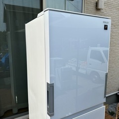 宇都宮市内お届け無料！【極美品】2021年製 SHARP 350L 冷凍冷蔵庫