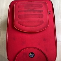 スーツケース　無料　赤　オーストラリア