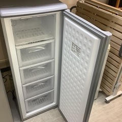 リサイクルサービス八光】2022年製 アビテラックス 107L 前開き冷凍庫 