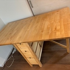 IKEA 伸縮ダイニングテーブル