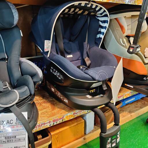【愛品倶楽部柏店】訳あり品 AILEBEBE チャイルドシート クルット5 Oui　首が完全に座ってから