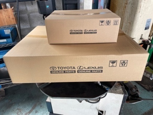 TOYOTA 40アルファード後席モニター13.2インチ有機EL\n