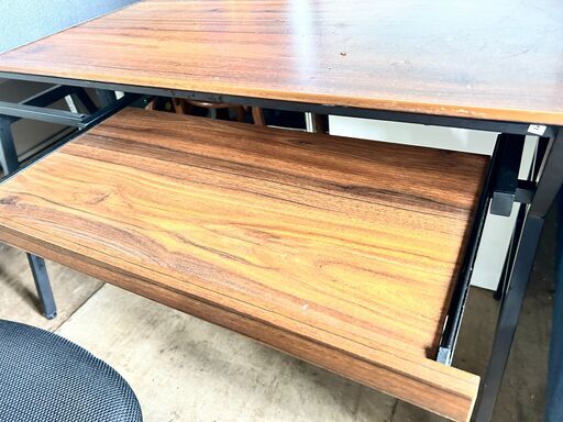 苫小牧発 定価21990 オフィスワーク デスク 椅子セット 左右組み換え