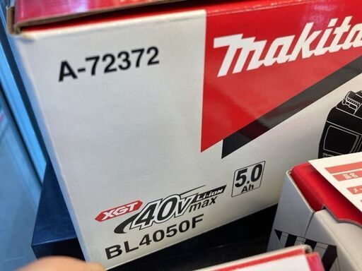 未使用　マキタ　40Vバッテリー５Ah　BL4050