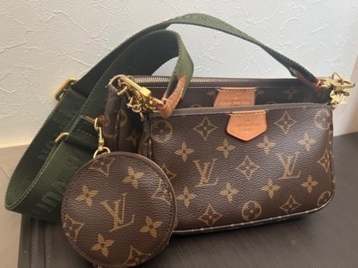 LOUIS VUITTONミュルティ　ポシェット　アクセソワール
