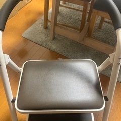 【0円】折り畳み椅子