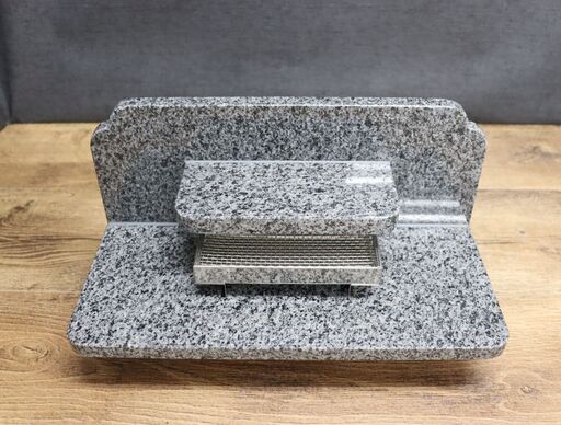 ≪H054-イ96ジ≫ 【在庫品】【在庫品】メモリーステージ 御影石 香炉 重さ約6.6㎏ 供物台/お供え台 仏教/仏具 線香皿付き
