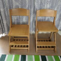 ニトリ　高さ調節機能付き　オール天然木　子供用学習椅子　2台セット