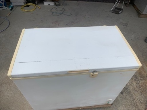 冷凍ストッカー210L