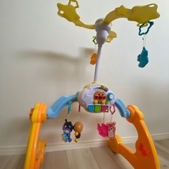 アンパンマン　メリー　おもちゃ　歩行器