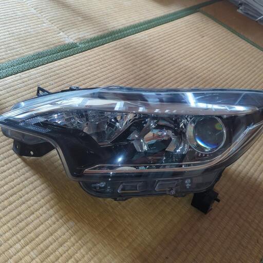 【値下げ】自動車パーツ