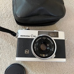 カメラ　KONICA C35