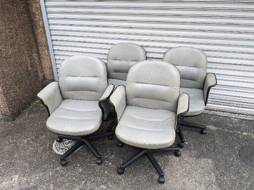 ★★【即決】麻雀卓専用マツオカ中古イス４脚★★ 【即決】麻雀卓専用中古イス4脚 【即決】麻雀卓専用