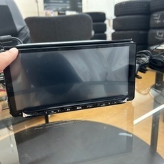 【取引者決定済み】カーナビ７インチワイド/ADDZEST/Clarion  MAX676W