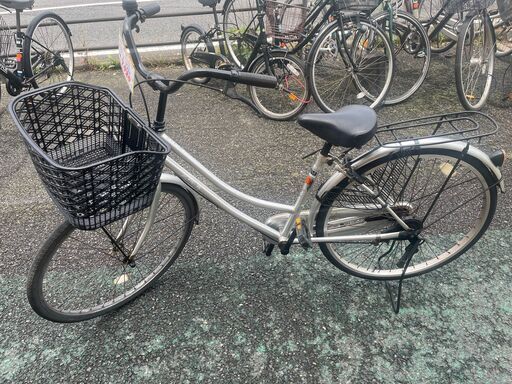 リサイクルショップどりーむ天保山店　No1186　自転車　ママチャリ　シルバー　26インチ　カギ付き　カゴ付き　ライト付き