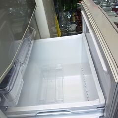 セール中につき、通常特価18,678円より5,000円引きの13,678円!　　MITSUBISHI　三菱　2ドア冷蔵庫　MR-P15A-S　ノンフロン冷凍冷蔵庫　146L　シルバー　2017年製