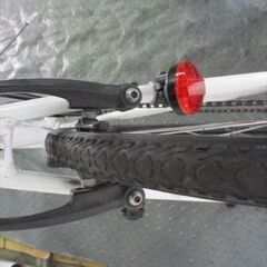 Ｄ534　★16800円★整備済み スポーツ中古自転車 【クロスバイク　白　46ｃｍ】