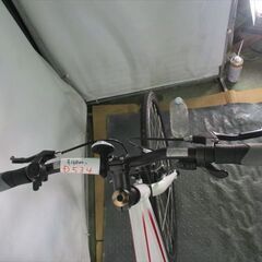 Ｄ534　★16800円★整備済み スポーツ中古自転車 【クロスバイク　白　46ｃｍ】