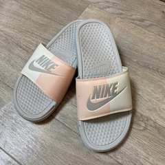 靴/バッグ 靴 スニーカー　NIKE ベナッシ