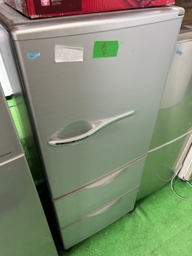 早い者勝ち大セール‼️‼️＋ご来店時、ガンお値引き‼️AQUA(アクア) 2012年製 256L 3ドア冷蔵庫