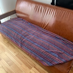 3人がけ　合皮ソファー