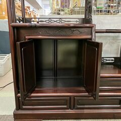 🌟岐阜店限定🌟飾り棚 CT-4 WM 松竹梅彫 総花梨 和テイスト ※引き戸は両面使用可能です 展示品現状販売（キズ）