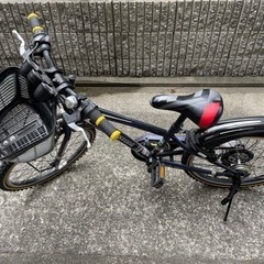 子供用黒色自転車。新品同様美品です。タイヤのサイズ直径約40センチ。 