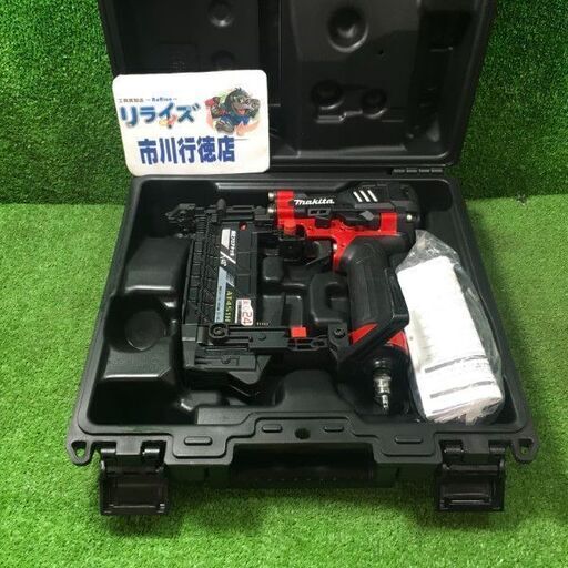 マキタ AT451H 高圧フロアタッカ【市川行徳店】【店頭取引限定】【中古】管理番号：ITP5G2JP8UCN