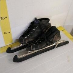 0524-104 スケート靴