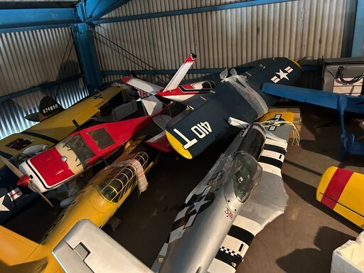 大型ラジコン飛行機　ラジコンクラブ　倉庫保管中 大型ラジコン飛行機 ラジコンクラブ 倉庫保管中