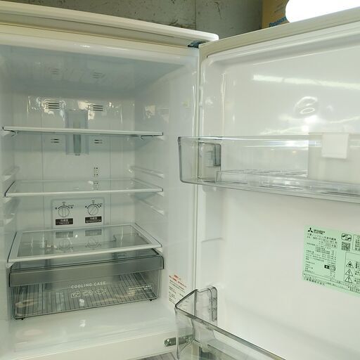 値下げ！3か月間保証☆配達有り！18000円(税抜）三菱 2ドア 冷蔵庫