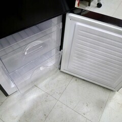 冷蔵庫 106L 2022年製 NITORI NTR-106BK Nグラシア ブラック 黒 2ドア 右開き 100Lクラス 家電 ニトリ 苫小牧西店