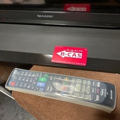 シャープ46V型液晶テレビ