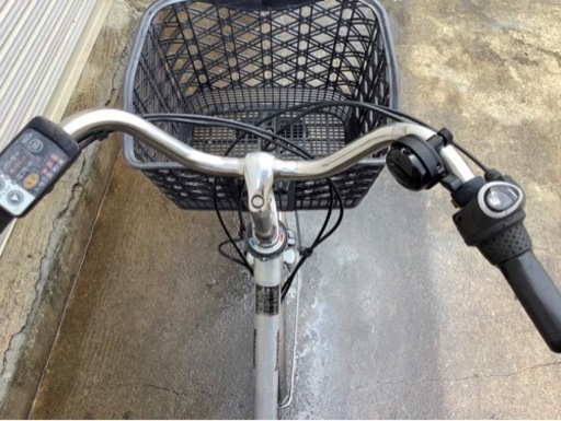 387 パナソニック新機種電動アシスト自転車vivi26インチシルバー