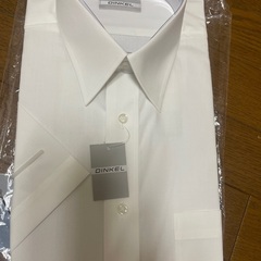 新品/未使用  白いシャツ、半袖.