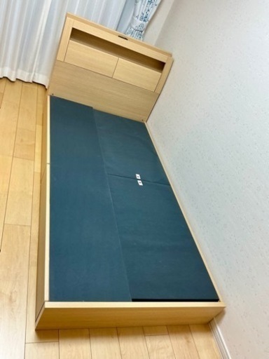 照明付き 収納付き コンセント付き　家具 ベッド シングルベッド