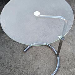 円型ガラステーブル　