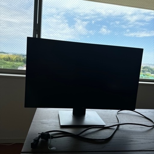Dell U2720QM 27インチ 4K モニター\n