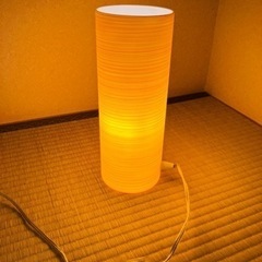 室内照明　オレンジ　ライト