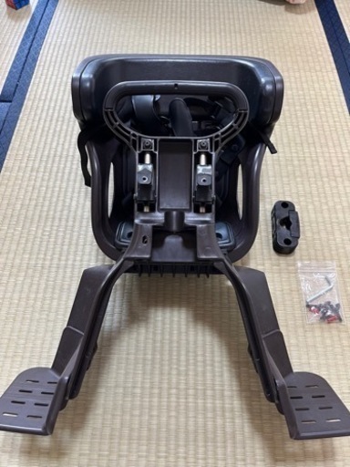 自転車　チャイルドシート　前　カバー付き
