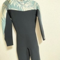 【5/27まで】ビラボン ウエットスーツ レディース　マリンスポーツ　M〜L