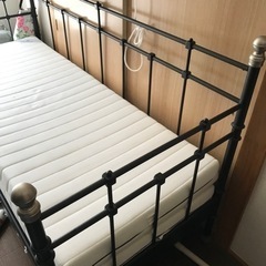 【0円】IKEA ベッド SVELVIK