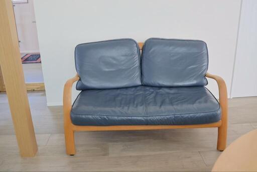 家具　本革  2人掛けソファ