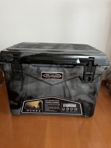新品未使用　クーラーボックス　ディーライト　アイスランド35L