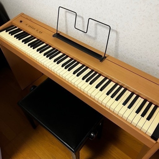 電子ピアノ　ローランドF90