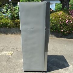 【鹿児島市リサイクルショップスターズ吉野店】日立 2ドア冷蔵庫R-23DA 13年製 3ヶ月保証 全容積２２５L  冷凍室５８L 冷蔵室１６７Ⅼ 　