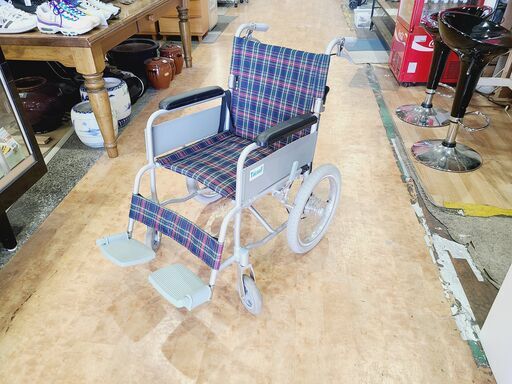 幸和製作所介助式車椅子