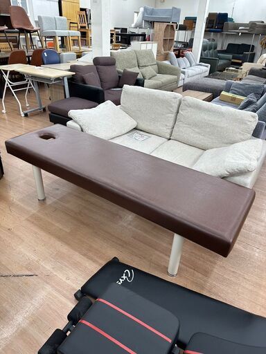 ▼値下げ▼【コンテナ保管中】【在庫3点】有孔施術ベッド 高田ベッド 整体 マッサージ エステベッド 181×57×50cm 各18,900円自社配送時代引き可(現金、クレジット、スマホ決済対応)