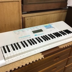 CASIO    光ナビゲーションキーボード　2017年製　LK...